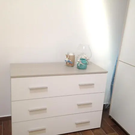 Cozy House In With Private Garden