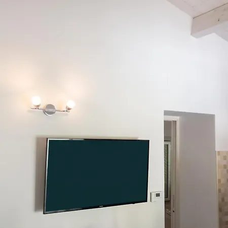 Cozy House In With Private Garden *